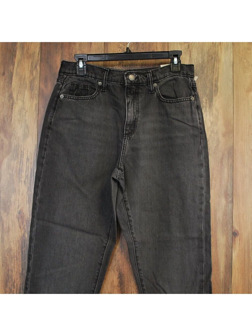 NWT Universal Thread Black Boyfriend Slim Hip/Thigh Tapered Leg Non Stretch Jean